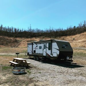 Site 16 - 30 amp - RV Camping