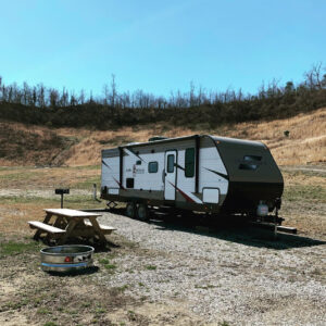 Site 17 - 30 amp - RV Camping